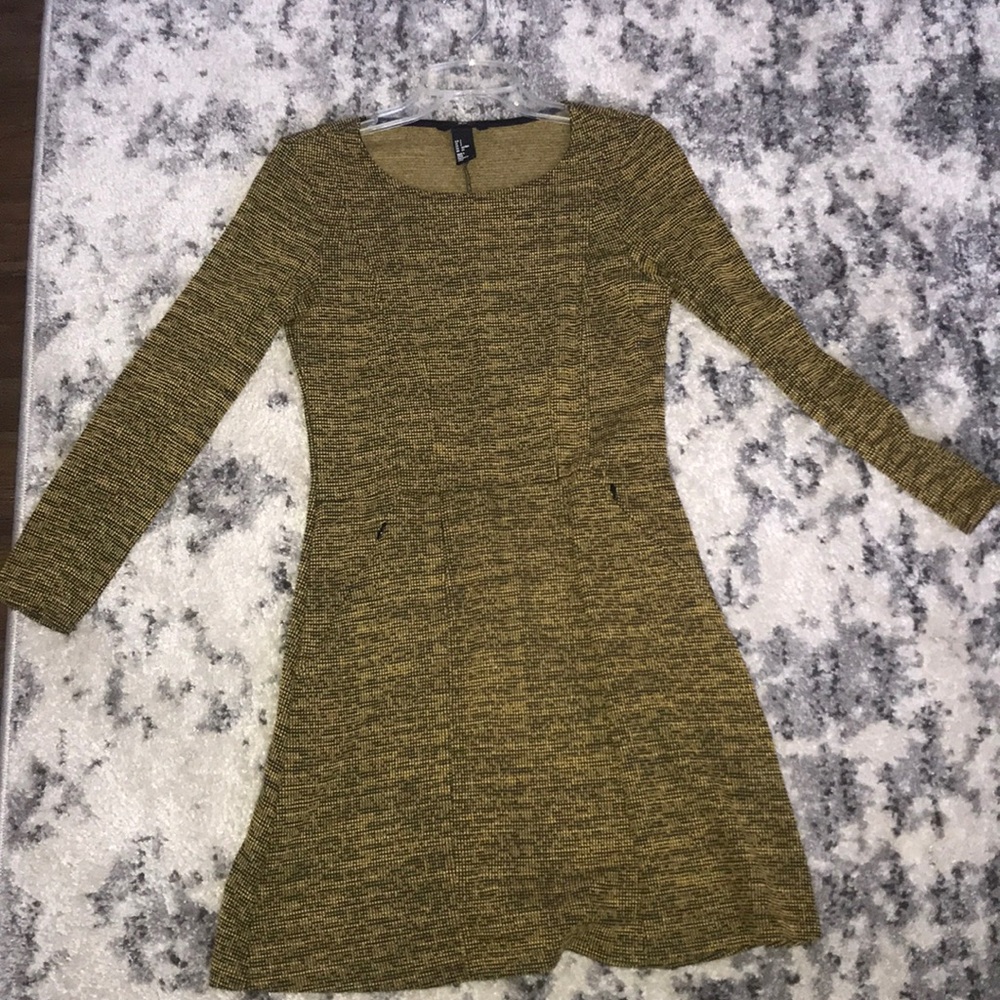 H&M yellow and black sweater dress
